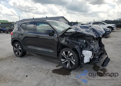 2023 Volvo Xc40 Plus z USA, uszkodzony, nr VIN YV4L12UW7P2066772
